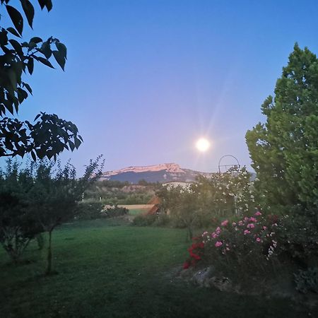 Le Petit Caboulot En Pleine Nature Vaumeilh Bagian luar foto